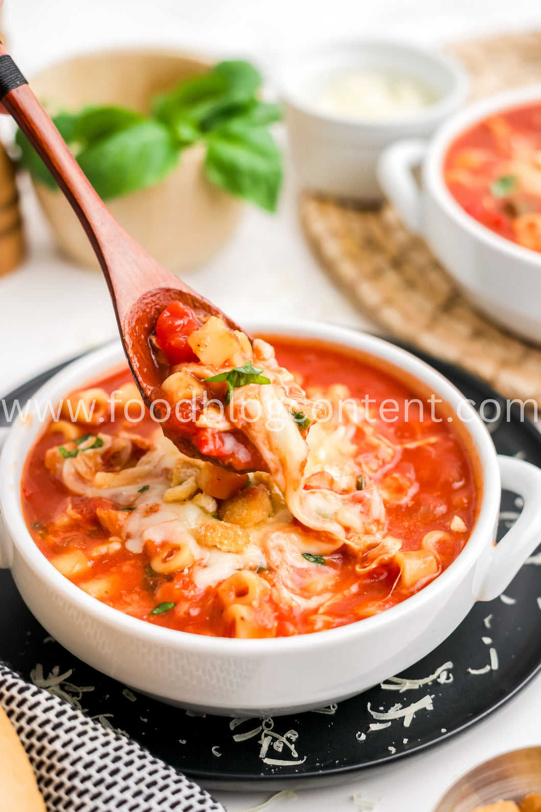 Exclusive Crockpot Chicken Parmesan Soup